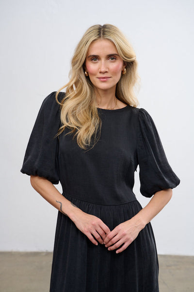 vestido orquídea negro