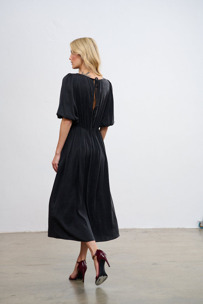 vestido orquídea negro