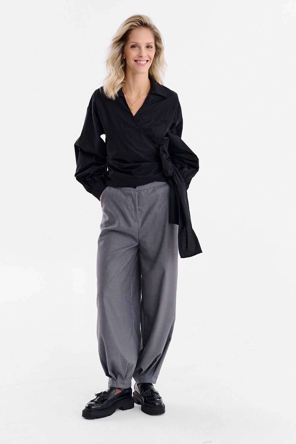 Camisa con lazo de cielo nocturno