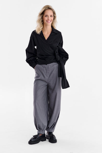 Camisa con lazo de cielo nocturno