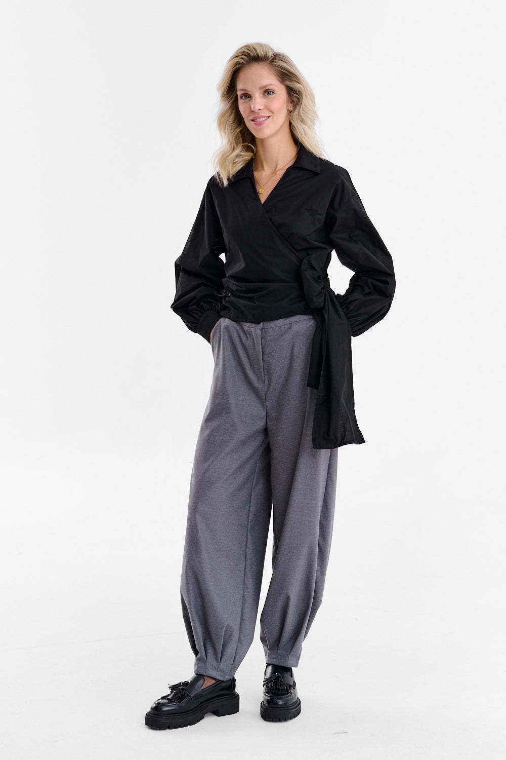 Camisa con lazo de cielo nocturno