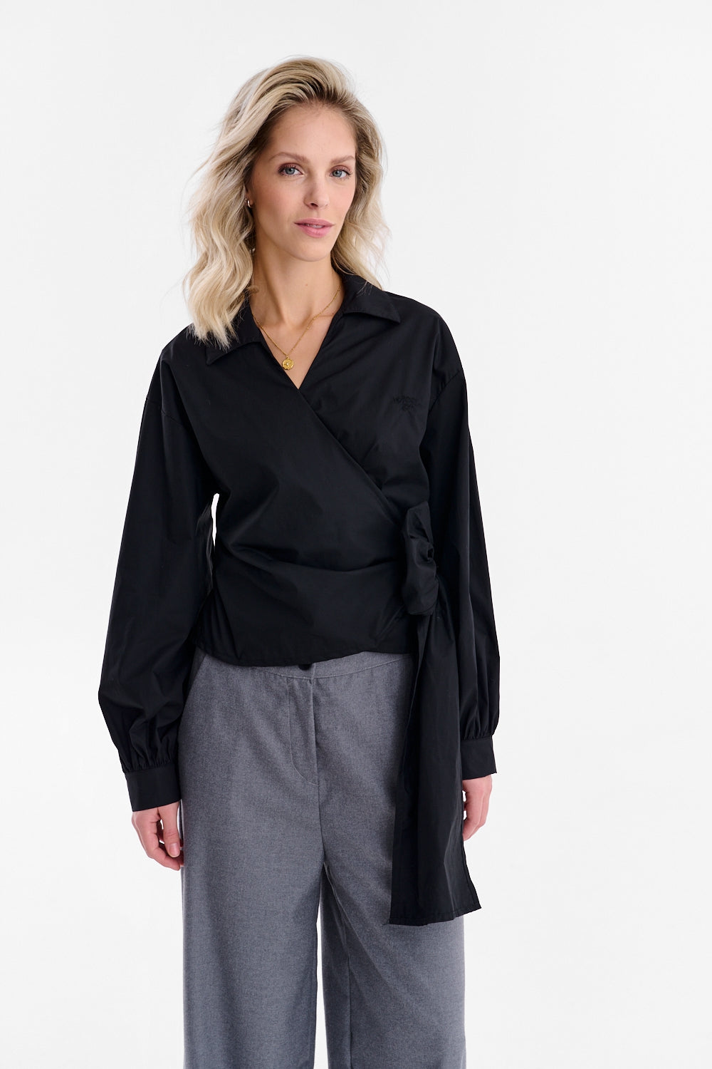 Camisa con lazo de cielo nocturno